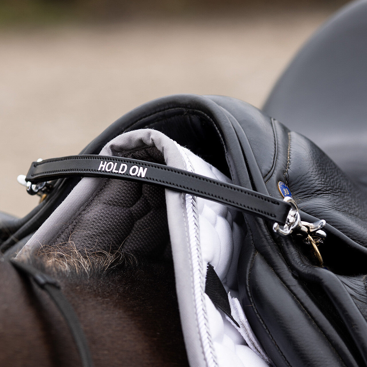 Poignée de selle « HOLD ON »